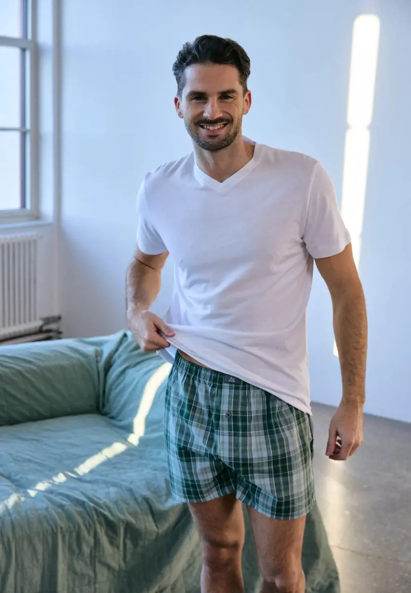 EASE V NECK T-SHIRT - Image 30